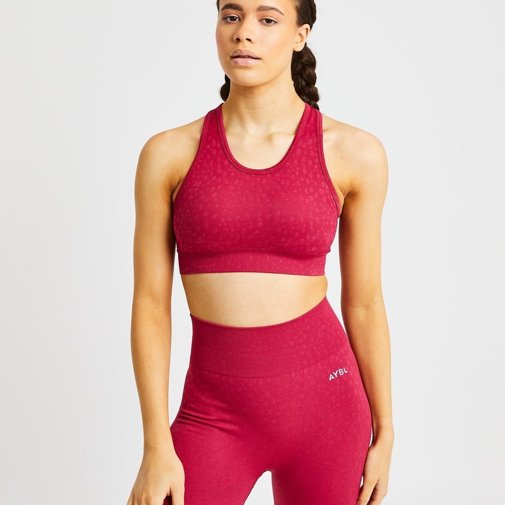 NWOT AYBL Evolve Speckle Seamless Sports Bra in Raspberry Sz Medium
